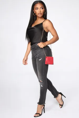 Ain't Stopping Now Crossbody Bag - Red