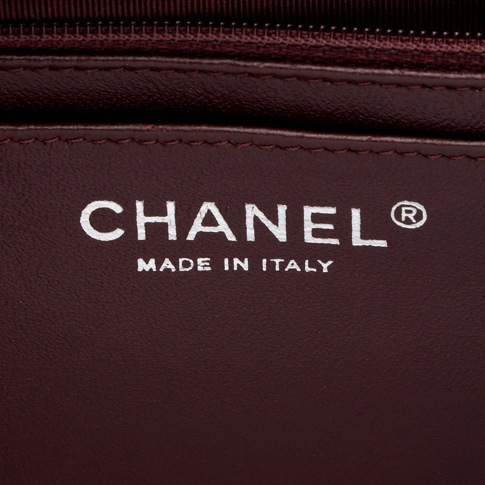 Chanel Lambskin Classic Maxi Single Flap Bag (SHF-zrKD0o)