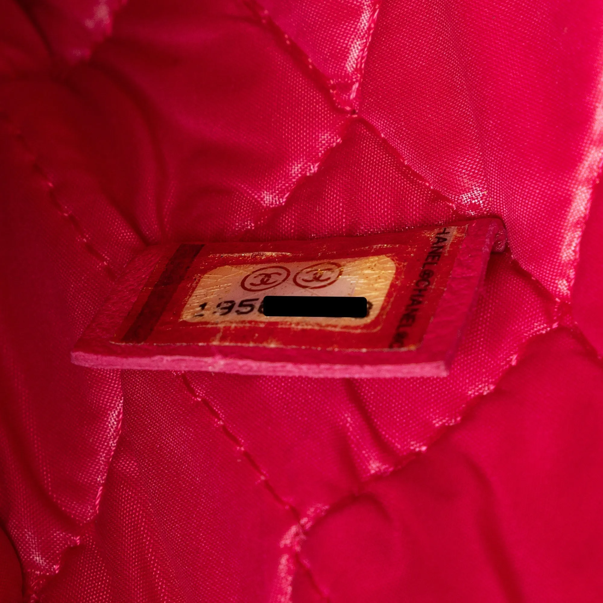 Chanel Lambskin Large O-Case (SHF-alFABe)