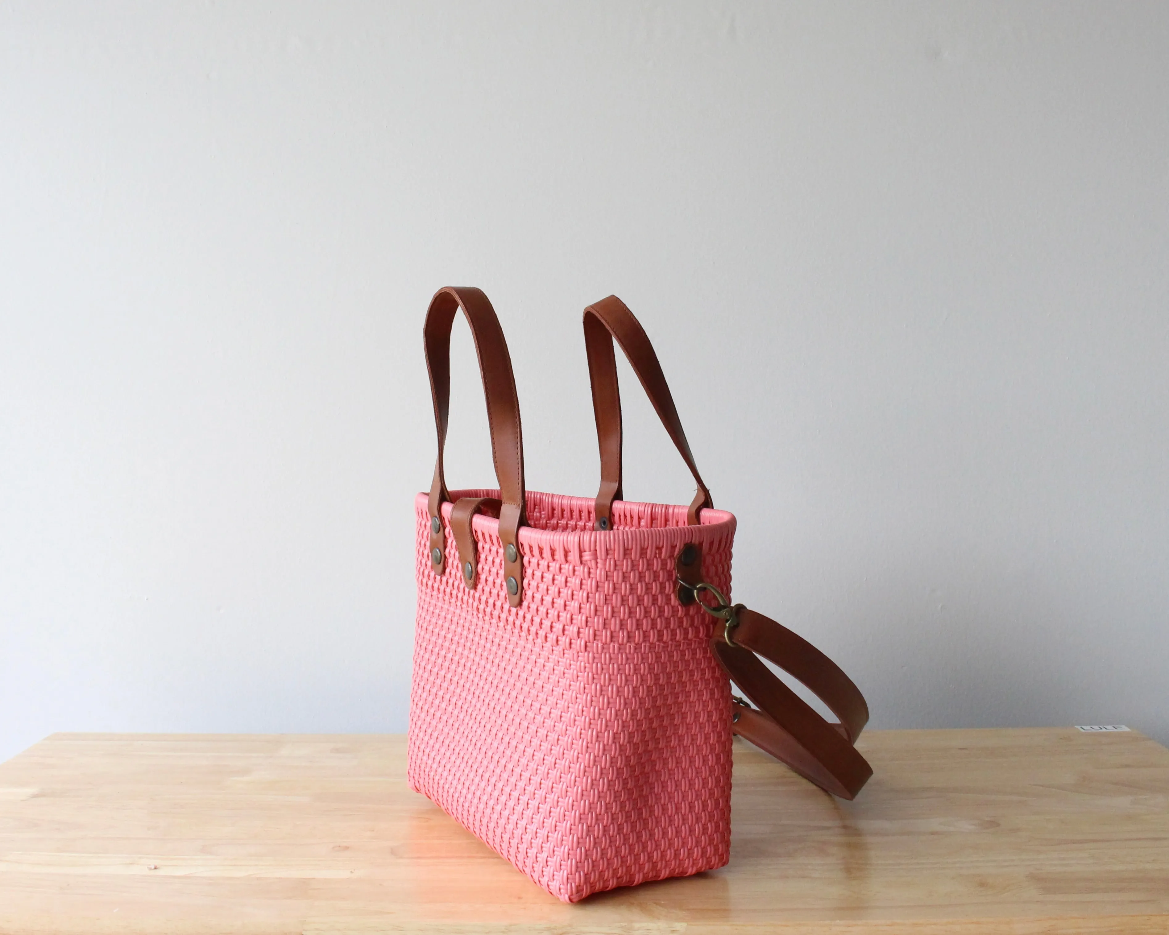 Coral Handwoven Purse by MexiMexi