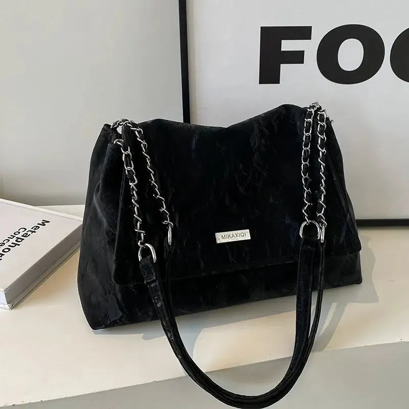 Fashionable Chain Strap Tote Bag