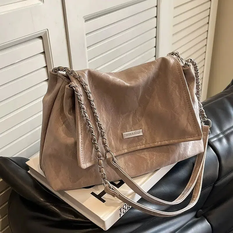 Fashionable Chain Strap Tote Bag
