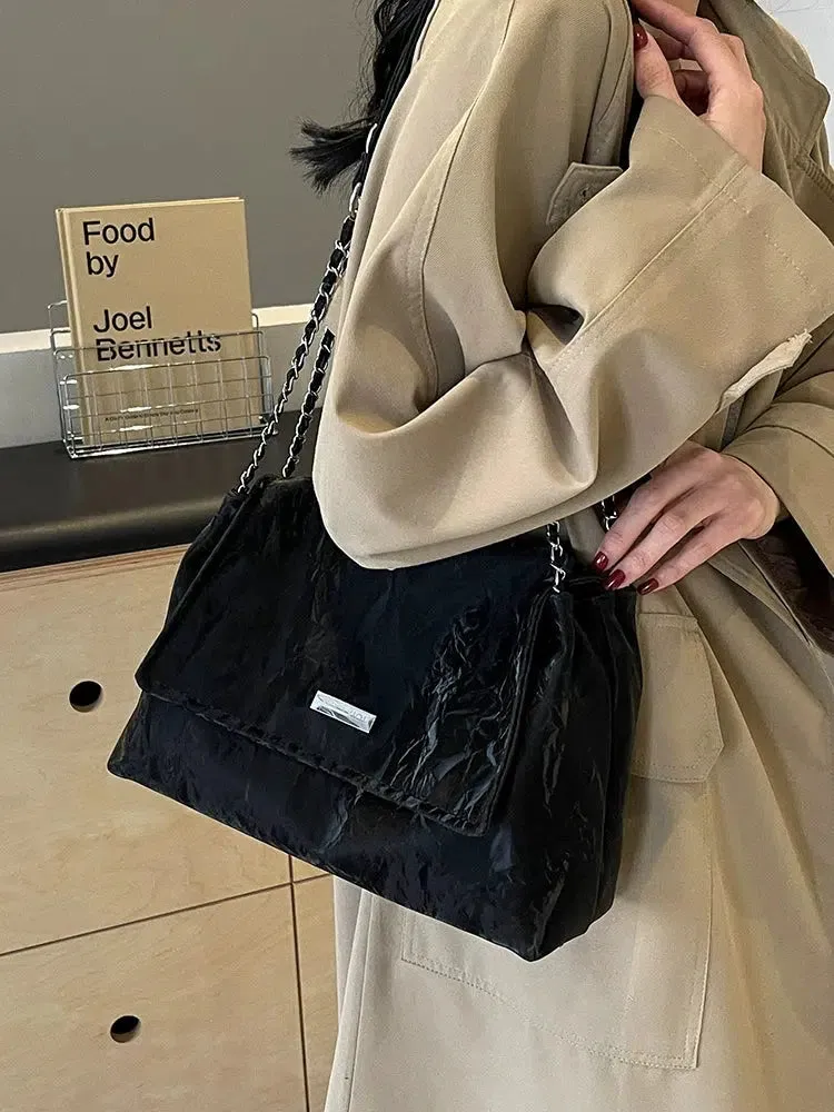 Fashionable Chain Strap Tote Bag
