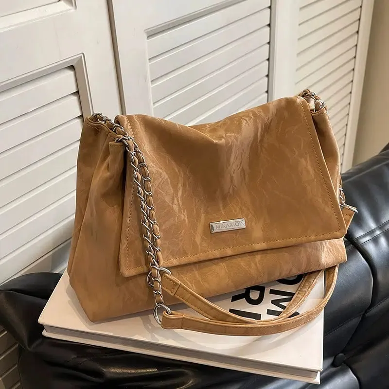 Fashionable Chain Strap Tote Bag