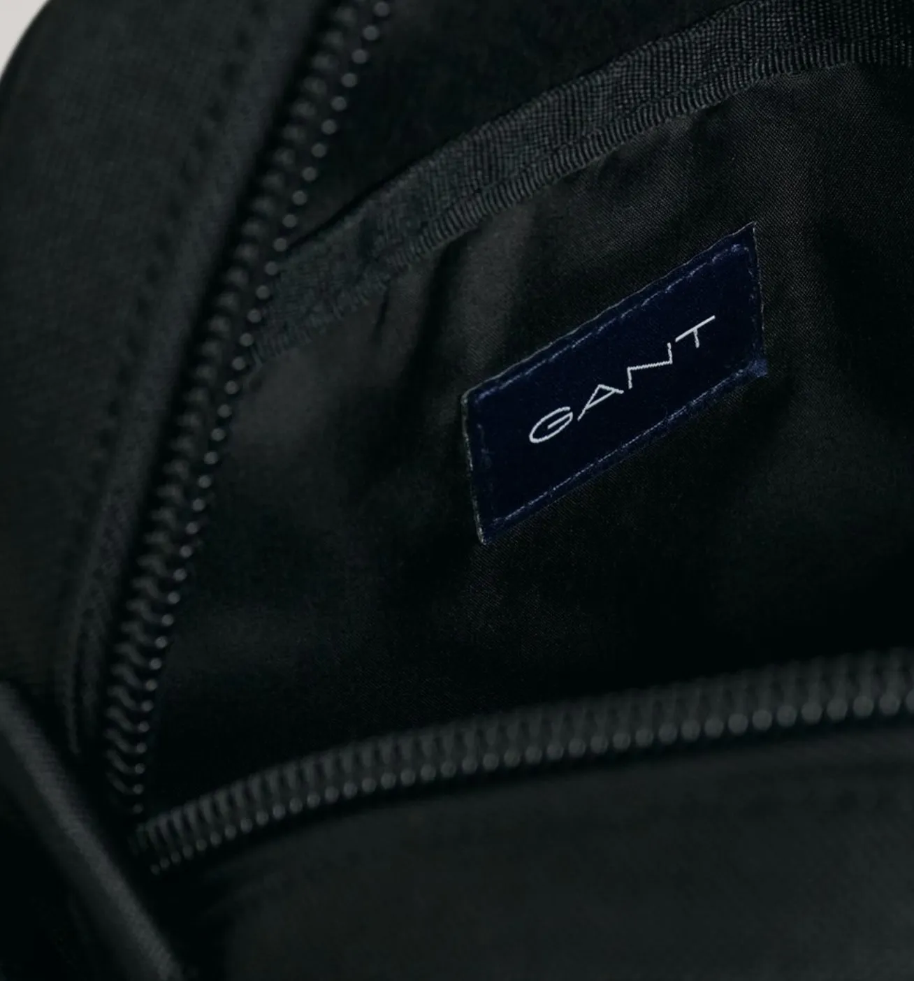 Gant USA Crossbody Bag