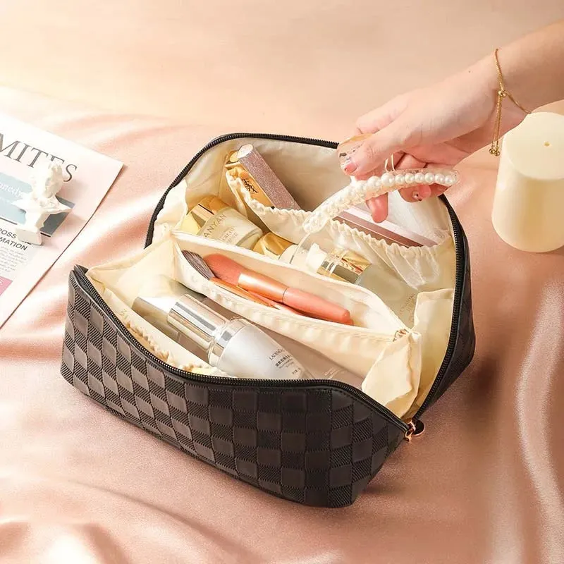 High-End Elegance Plaid Pattern Cosmetic Bags