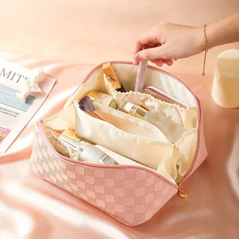 High-End Elegance Plaid Pattern Cosmetic Bags