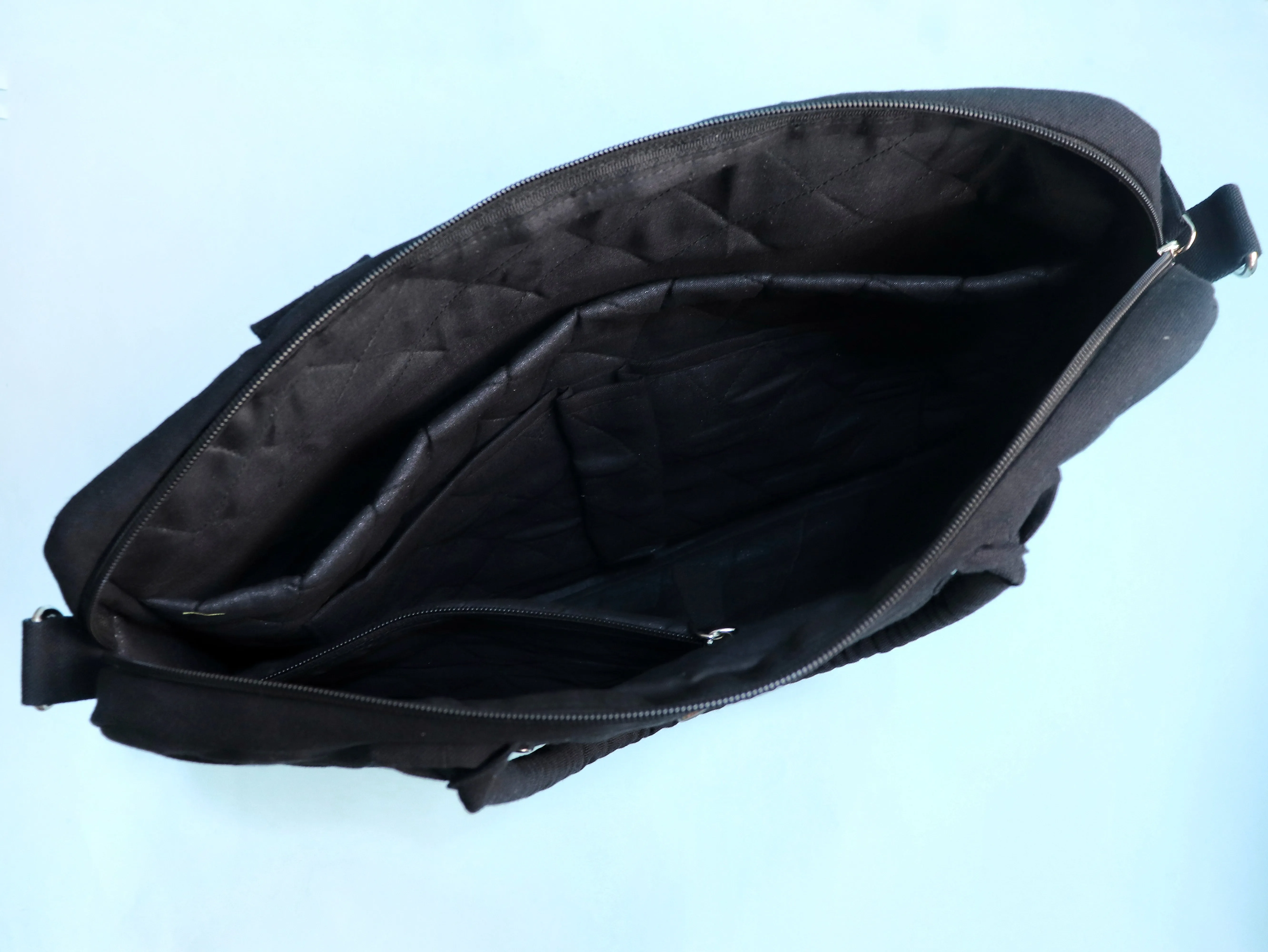 Laptop Luxe - USE code BAG30 and get FLAT 30% off