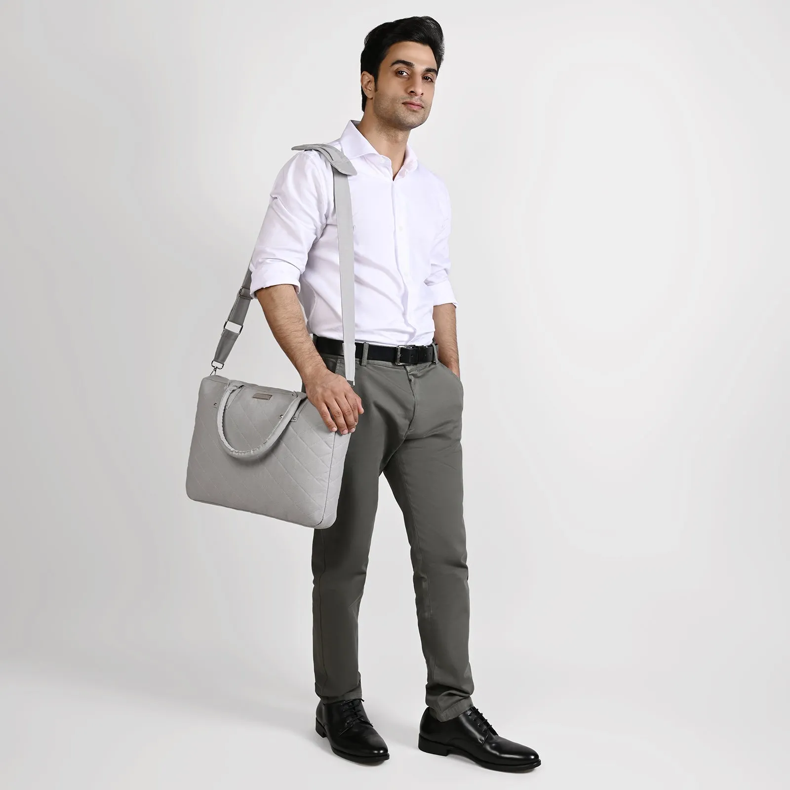 Laptop Luxe - USE code BAG30 and get FLAT 30% off