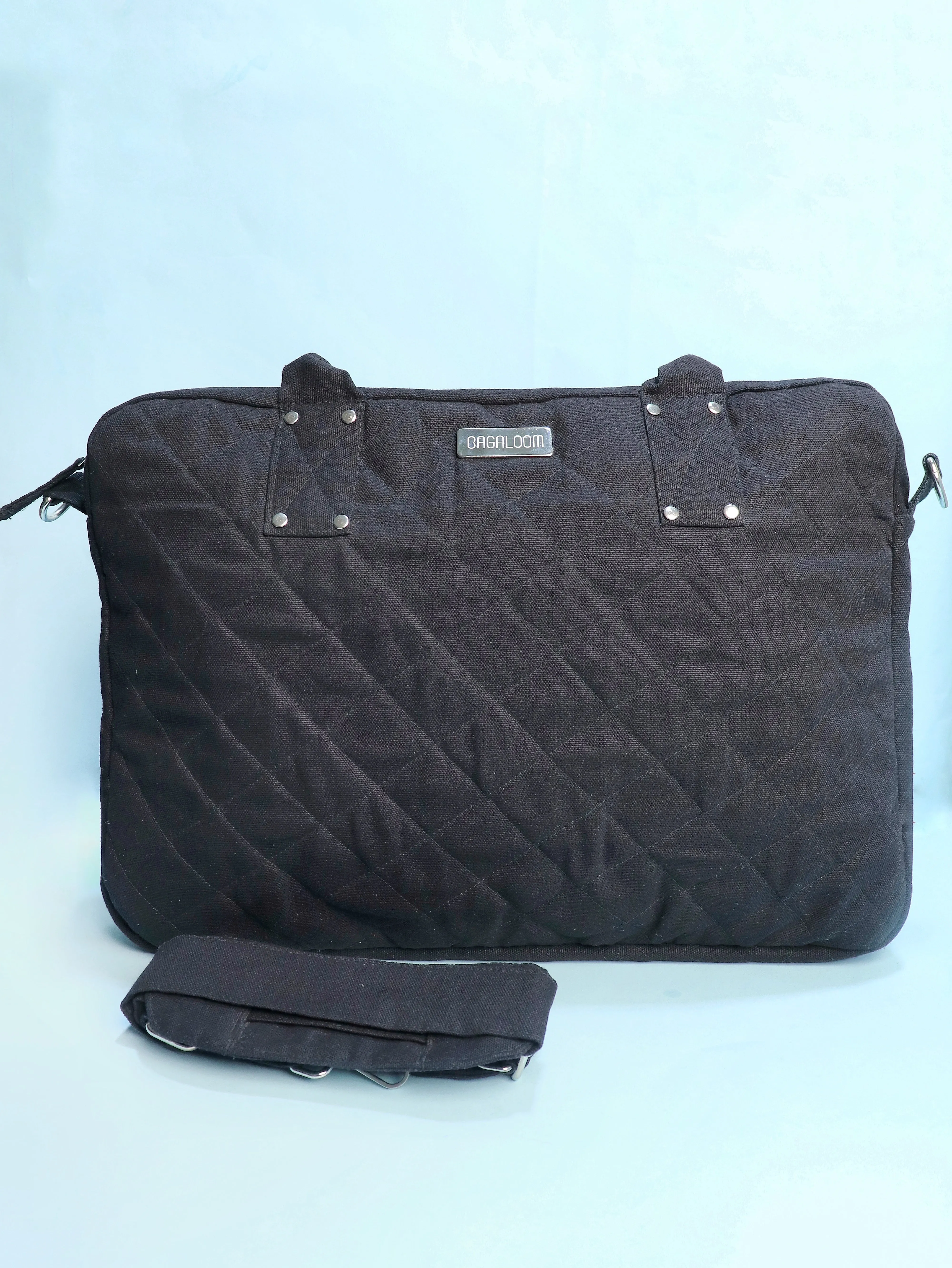 Laptop Luxe - USE code BAG30 and get FLAT 30% off