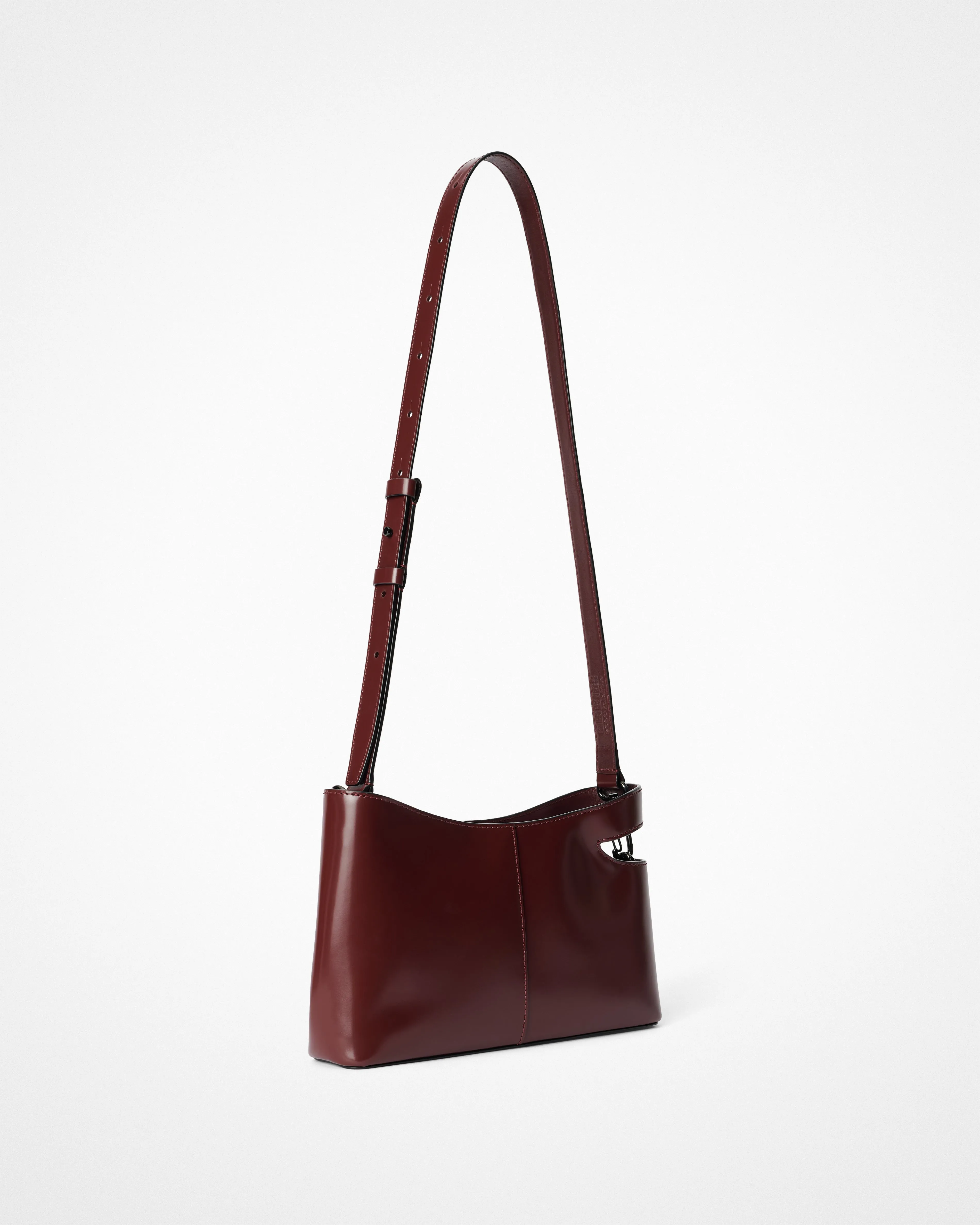 LOUIS-GABRIEL NOUCHI x ECCO.kollektive - Sor Crossbody Soft Lagoon in Rouge Noir
