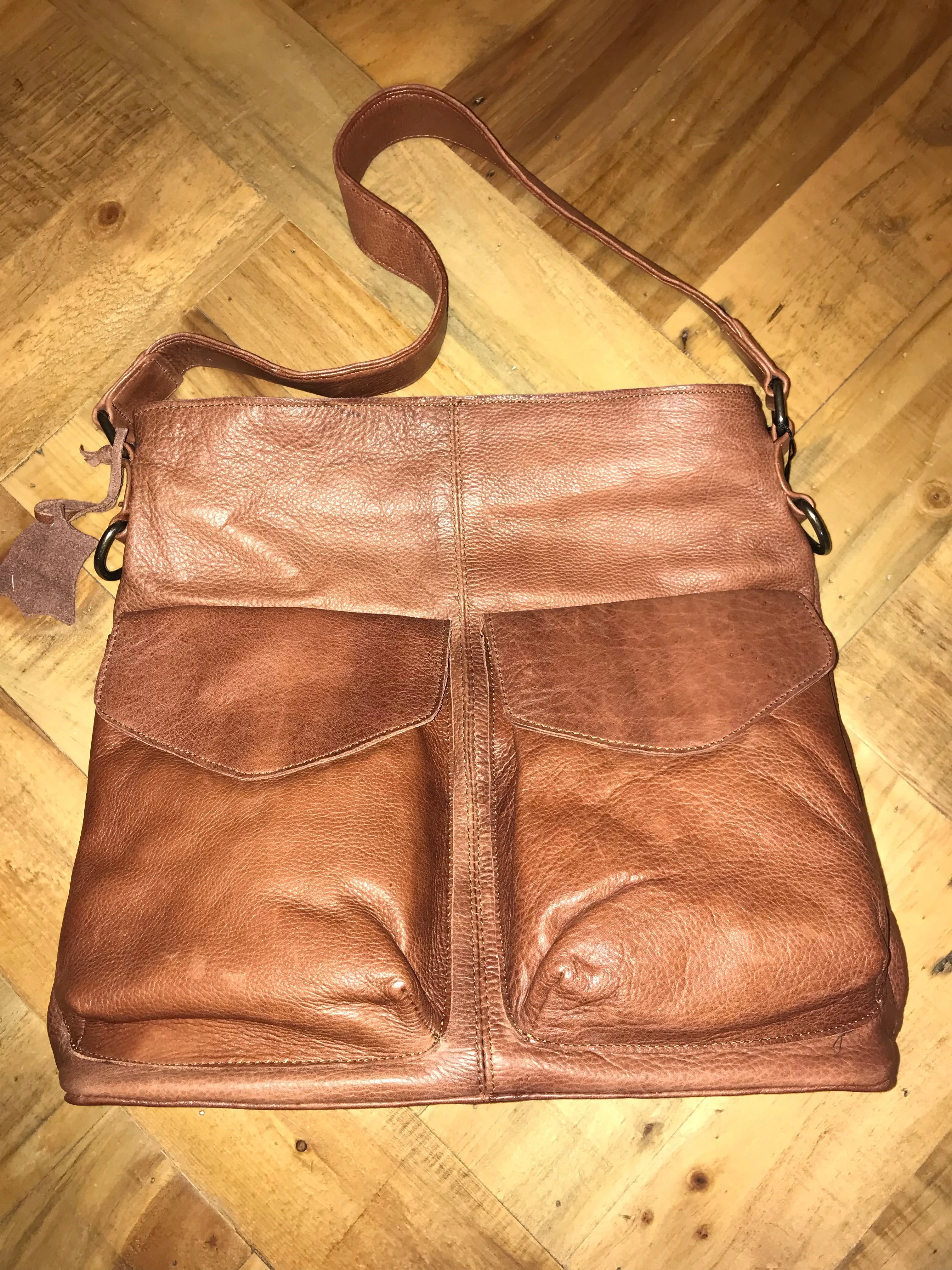 Rugged Hide: Albany - brown