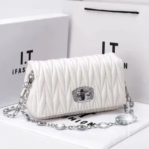 Wholesale Fashionable Versatile Soft Leather Rhinestone Chain Pleated Bag