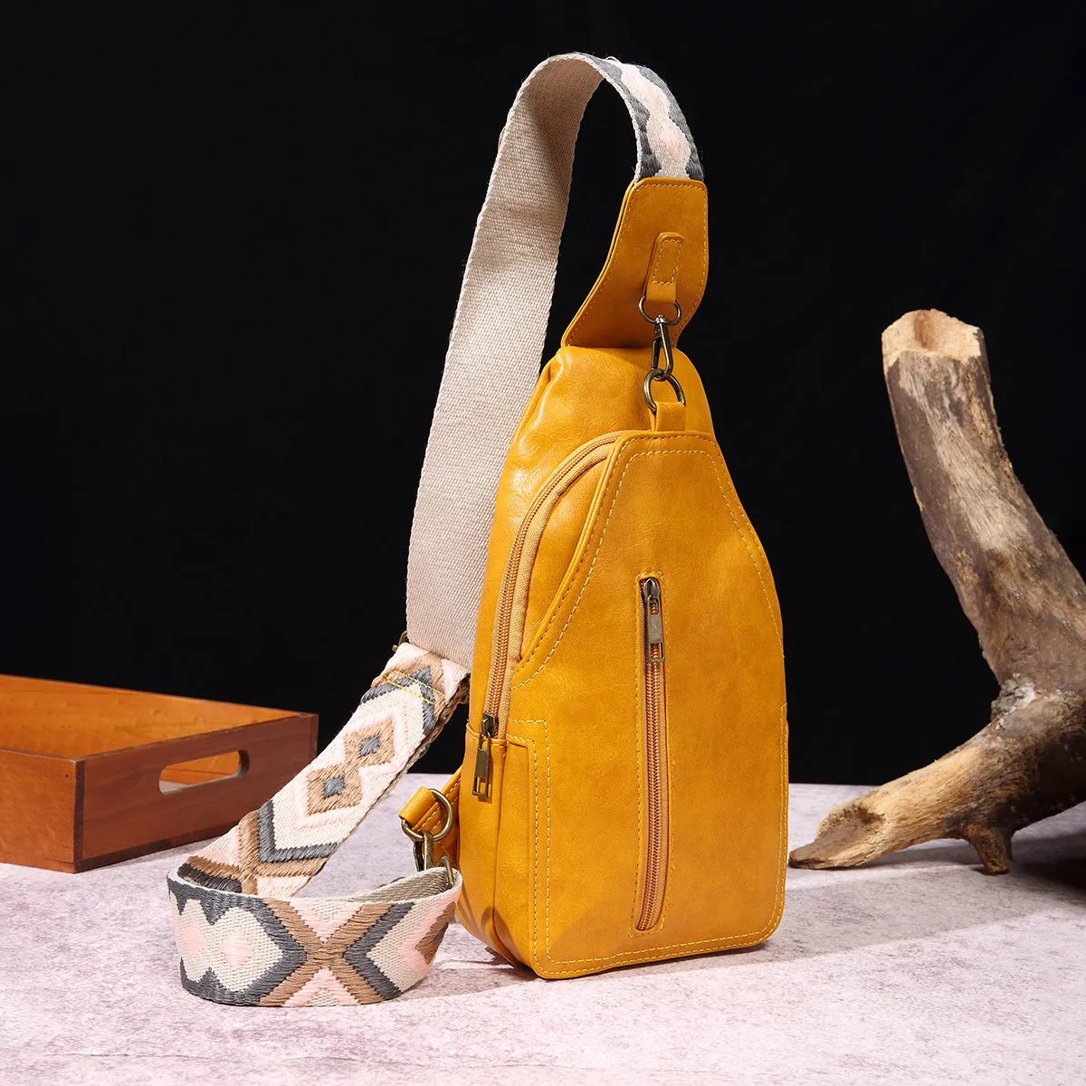 Wholesale Retro Casual Chest Bag Solid Color PU Crossbody Bag Bohemian Style Waist Bag