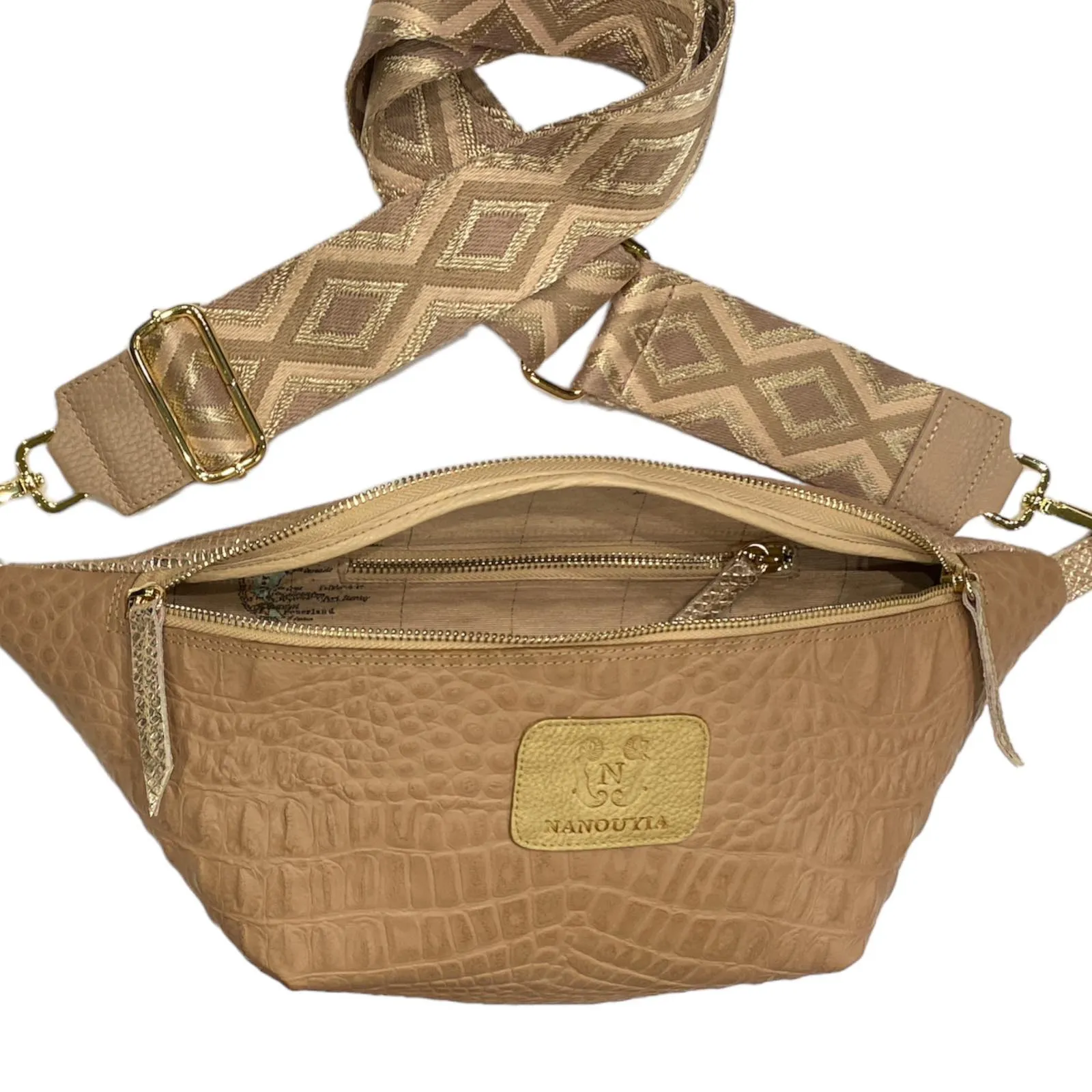 XL. DUSTY PINK 3D STATEMENT BELT BAG