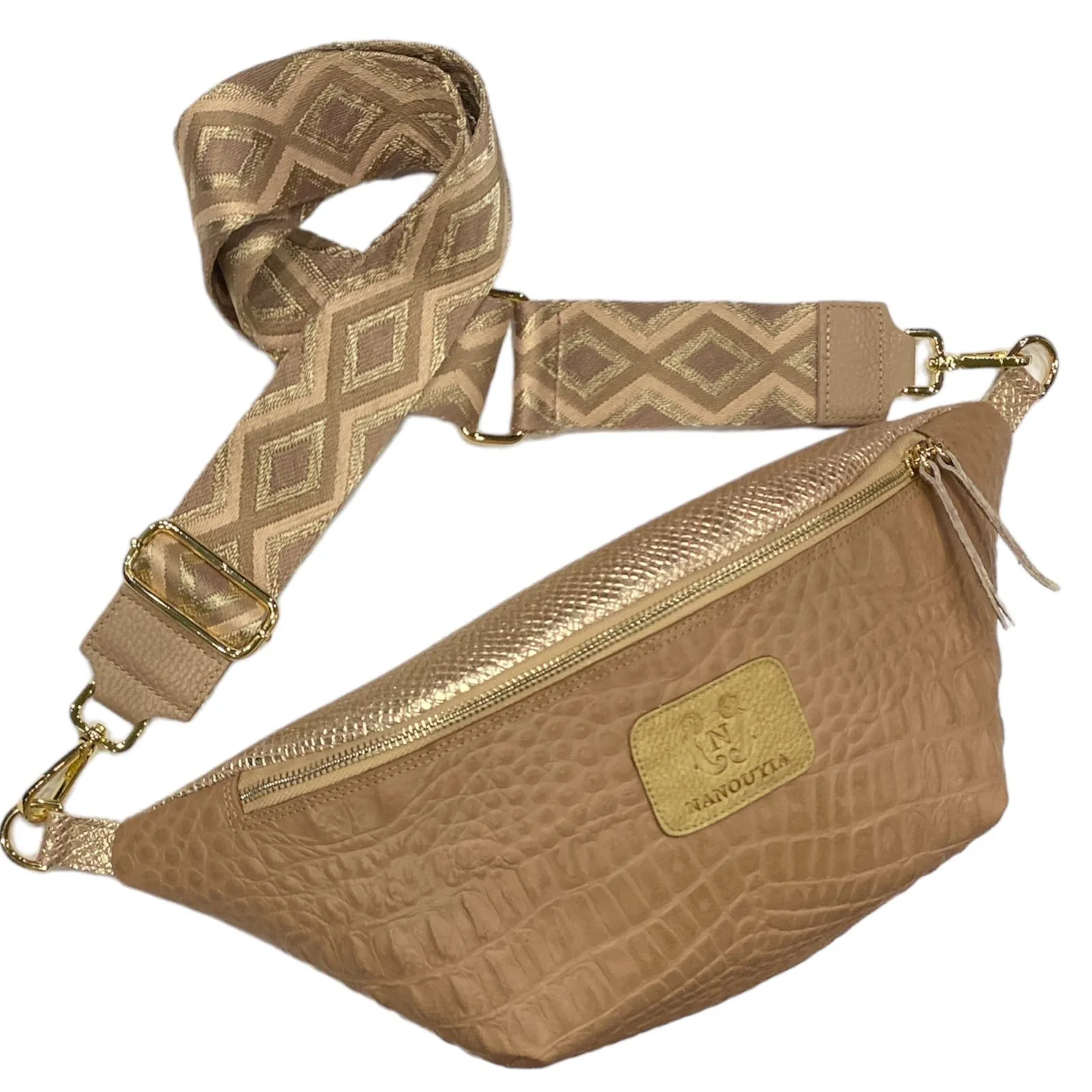 XL. DUSTY PINK 3D STATEMENT BELT BAG